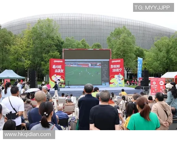 法国足球明星Evra的辉煌历程与场外生活揭秘