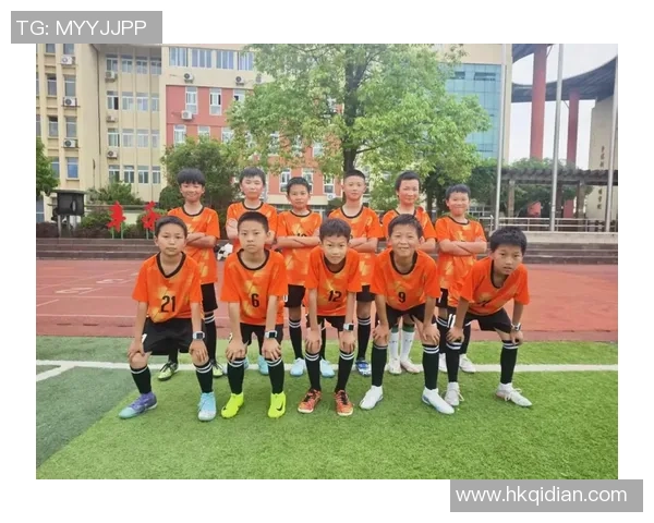 重庆足球队在足球意识排行榜中荣登第八名展现出强大实力与潜力 重庆足球队在足球意识排行榜中荣登第八名展现出强大实力与潜力