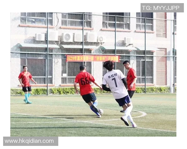 陈芳独家分享足球心得与技巧助你提升球技与战术理解 陈芳独家分享足球心得与技巧助你提升球技与战术理解